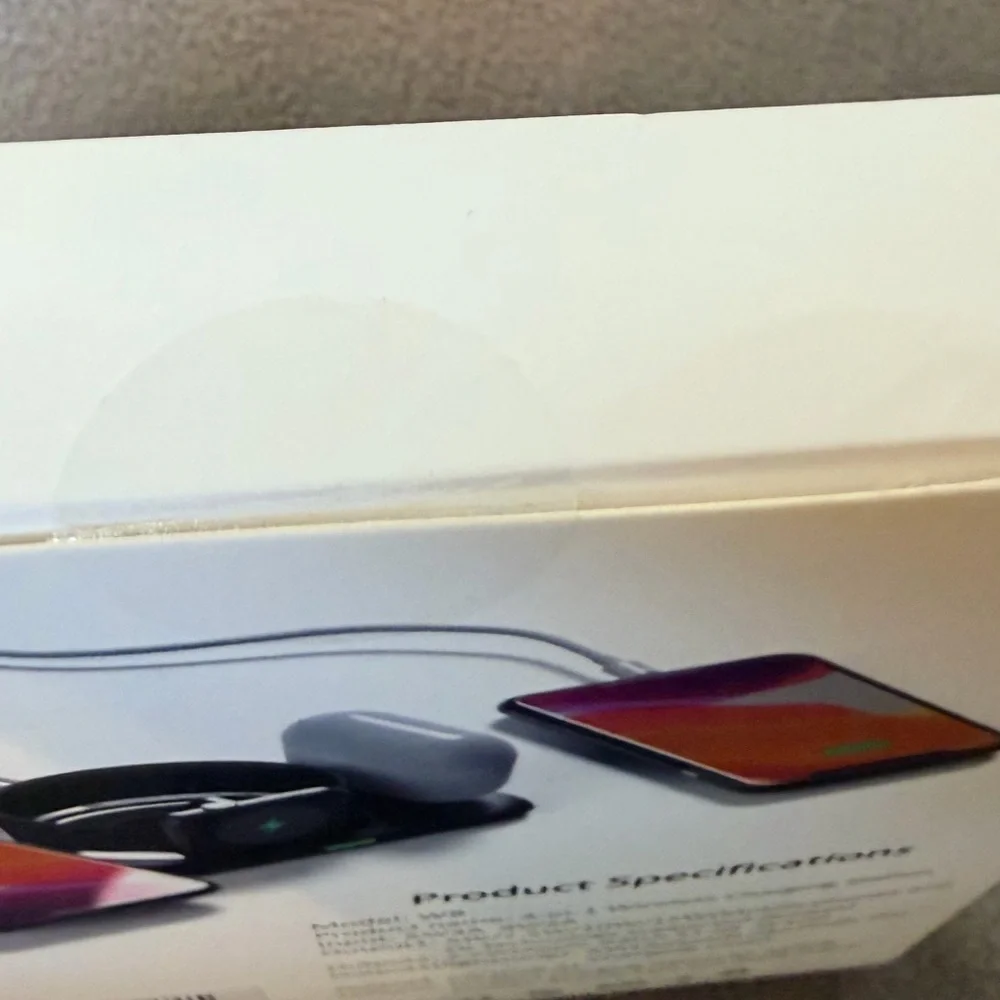 4-in-1- Wireless Mag Safe Charging Station- Travel/Home NEW Sealed